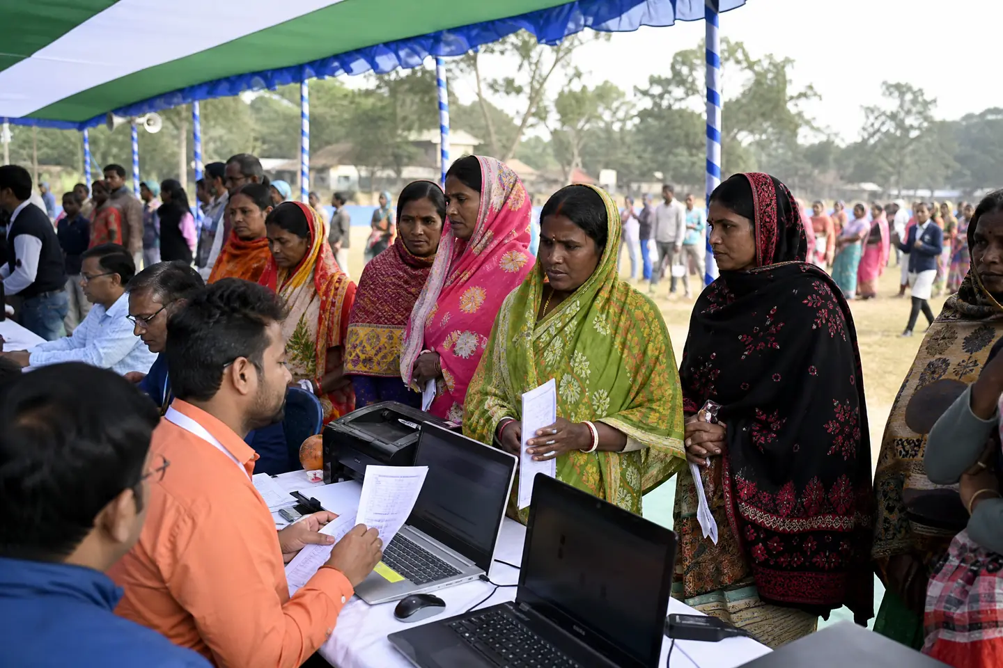 Government outreach camp helping women beneficiaries migrate from Lakshmir Bhandar to Annapurna Bhandar